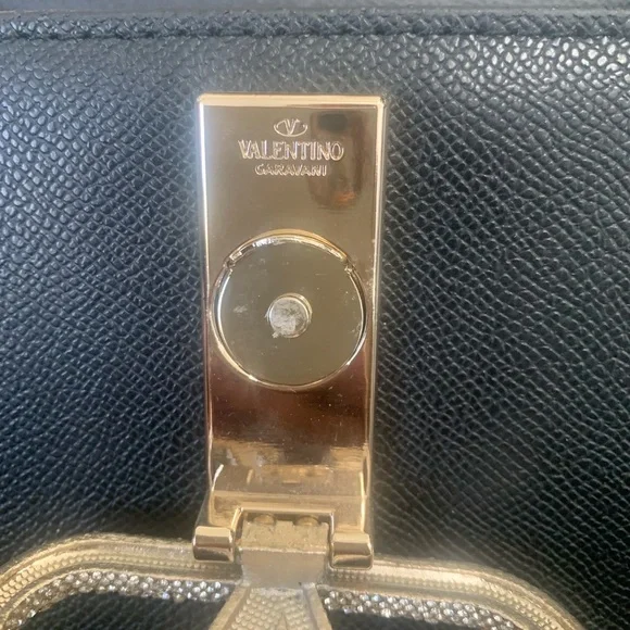 Elegant Black Satchel with Silver Logo - Picture 6 of 14